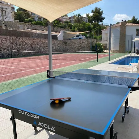 Sara: Private Pool & Tennis Court Retreat Villa Benissa