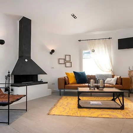 Villa Sara: Private Pool & Tennis Court Retreat Benissa