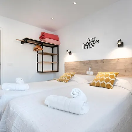 Sara: Private Pool & Tennis Court Retreat Benissa